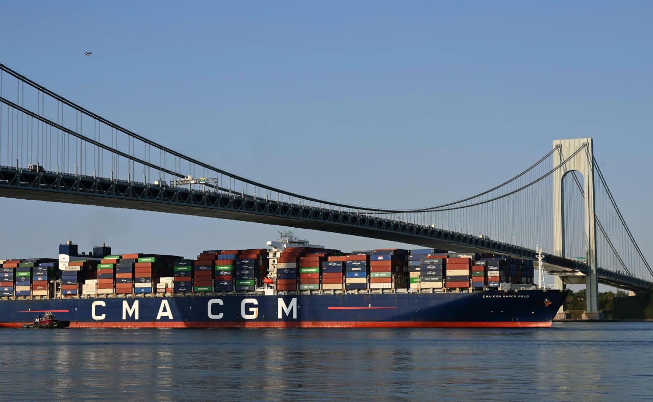 U.S. Trade Deficit Nearly Flat in April
