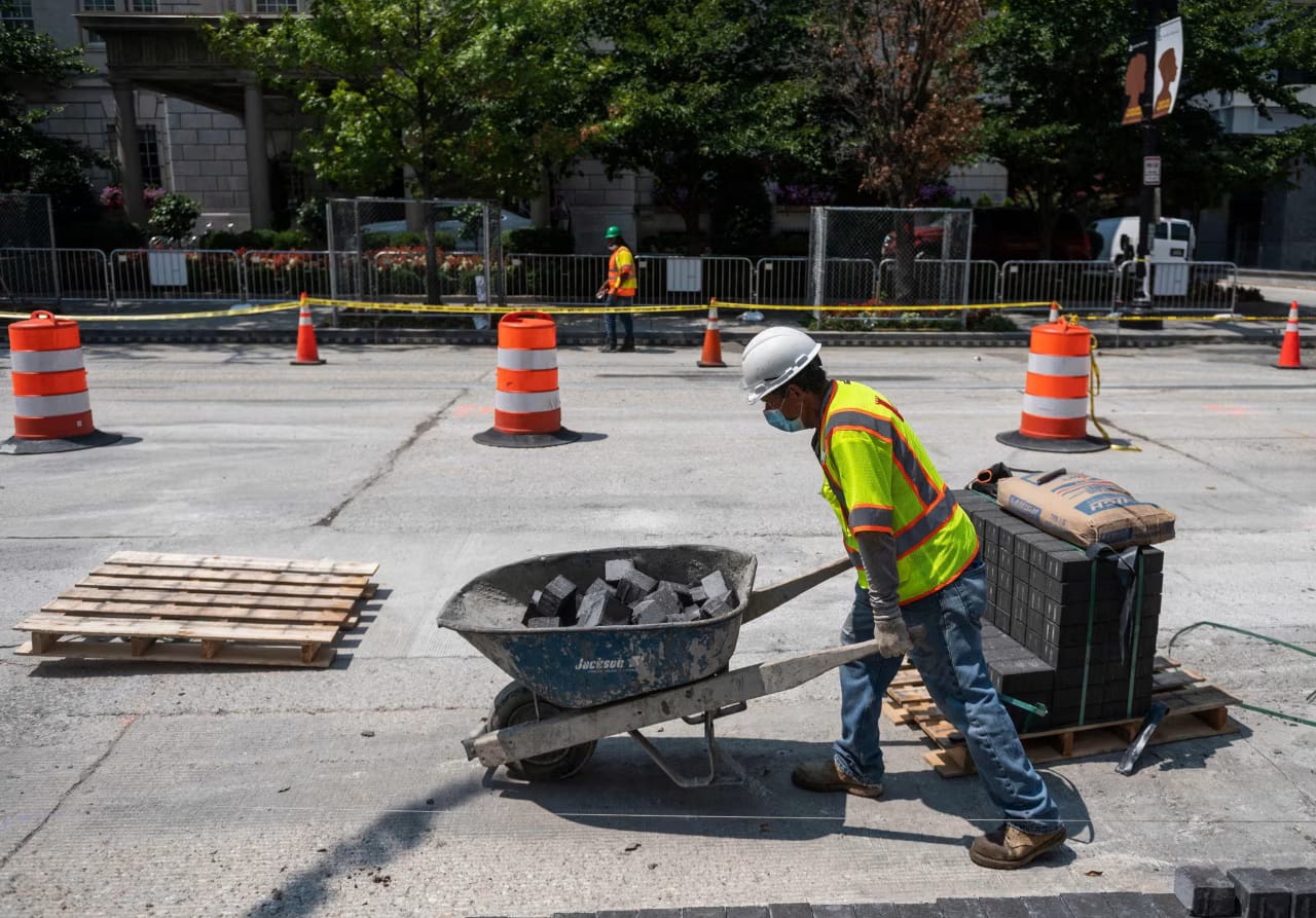 U.S. Construction Spending Picked Up in April