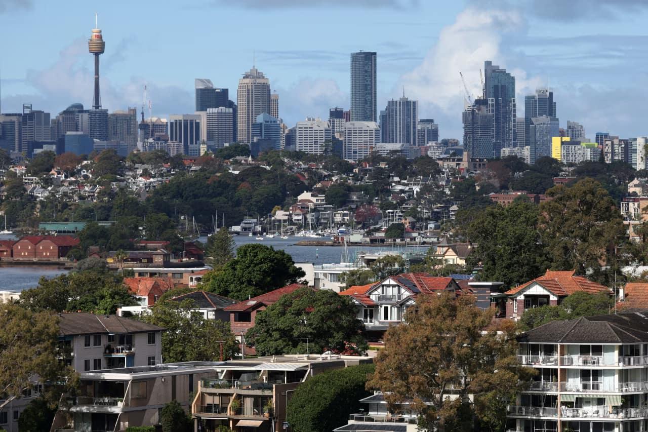 Australia’s Economic Growth Slows