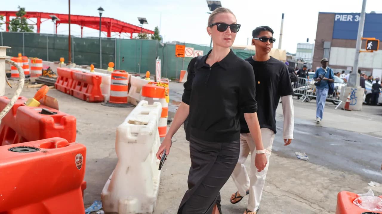 8 Summer Work Outfits to Wear on Repeat All Summer Long