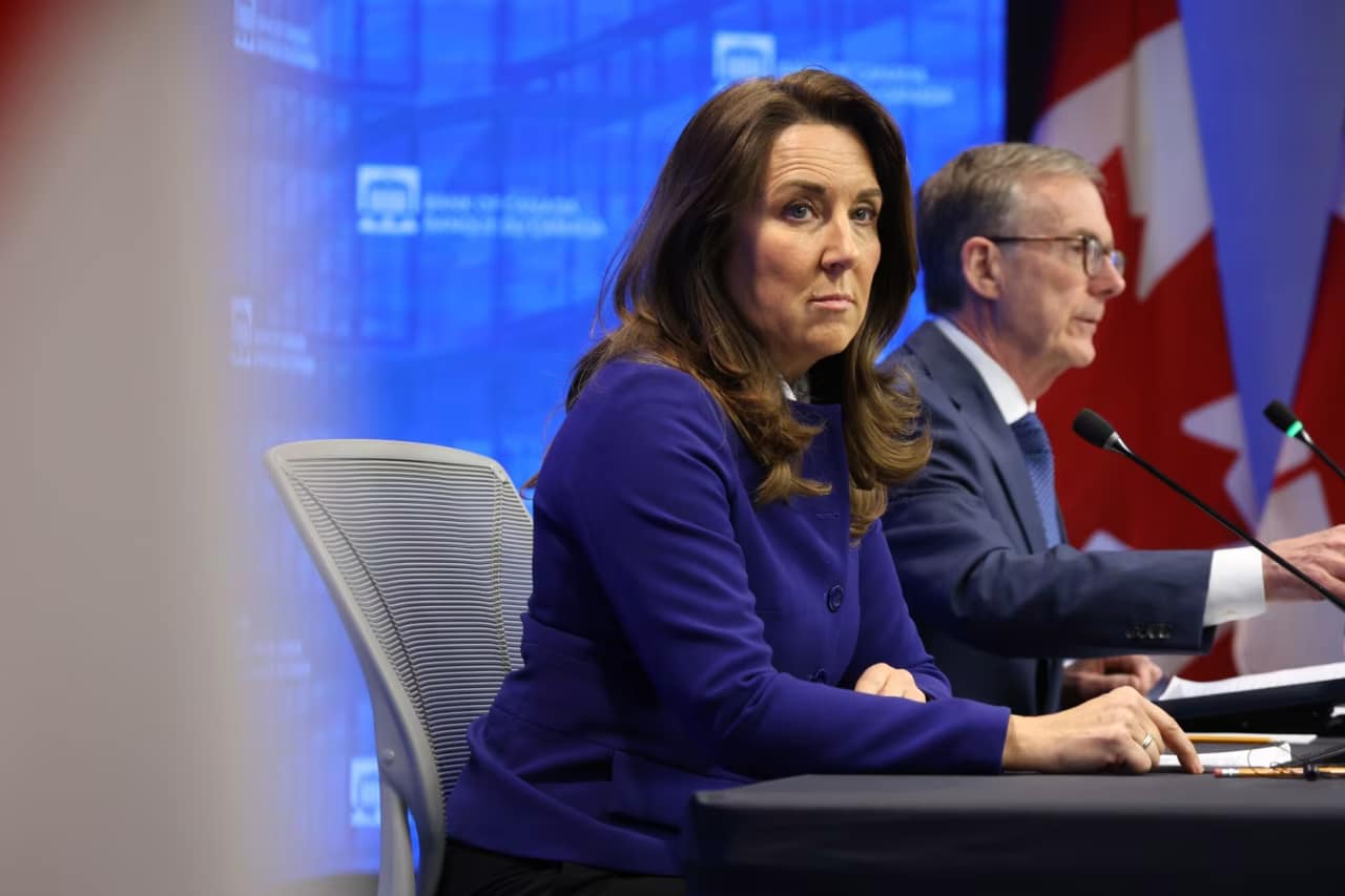 Canada Lenders Well Placed to Handle Prolonged Energy-Price Shock, Central Bank Says