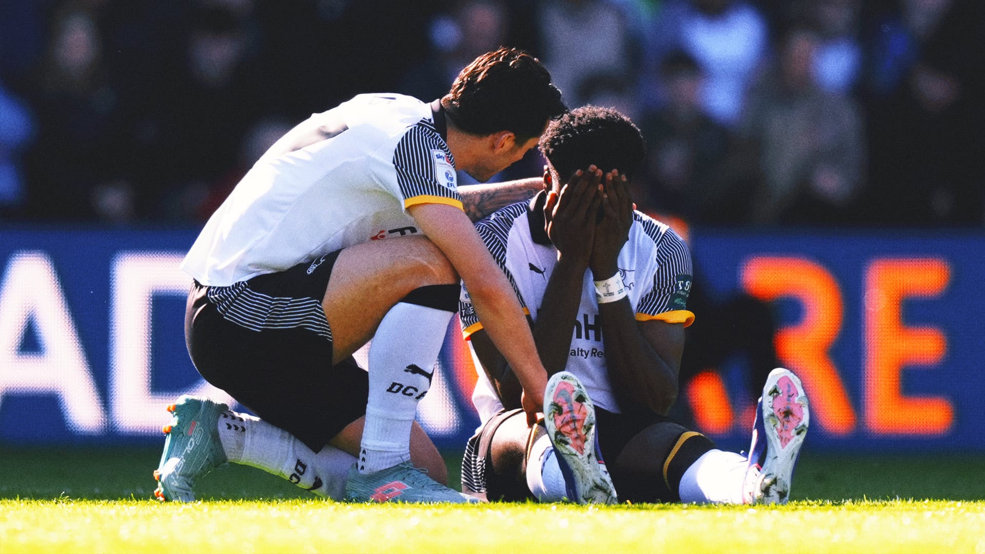 USA Striker Patrick Agyemang Stretchered Off, World Cup Chances Take Hit