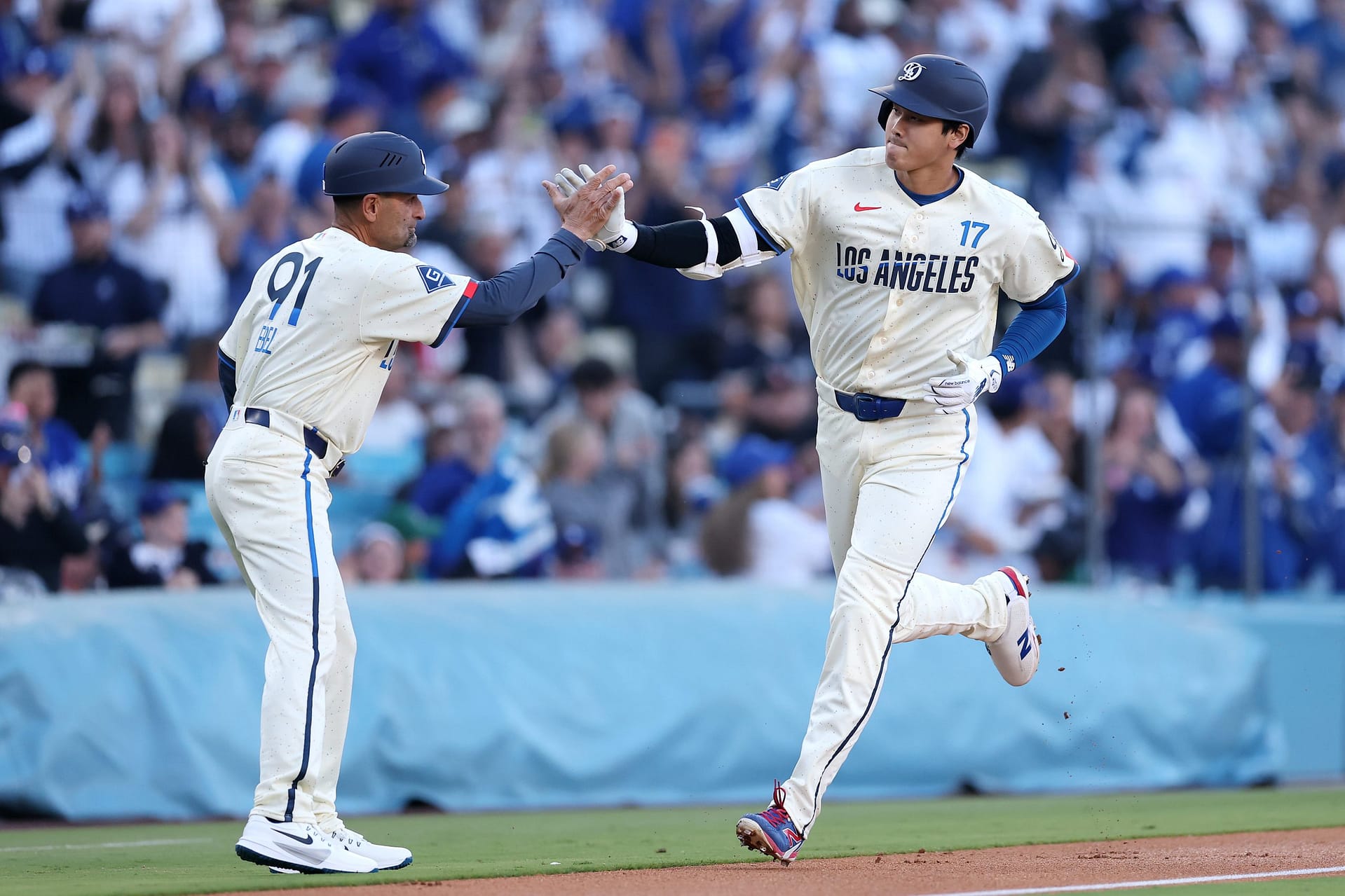 Shohei Ohtani’s Leadoff Homer, Teoscar’s 3-Run Shot Propels Dodgers Over Rangers